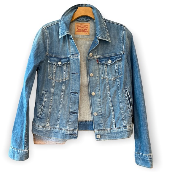 Levi’s S Blue Denim Rustic Work Lightwash Pocket Classic Jean Jacket